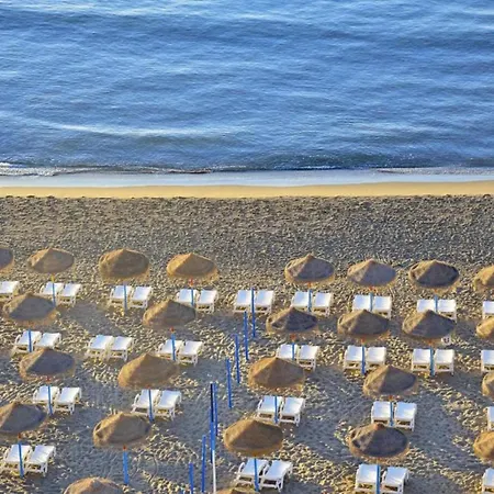 In Near Beaches توريمولينوس