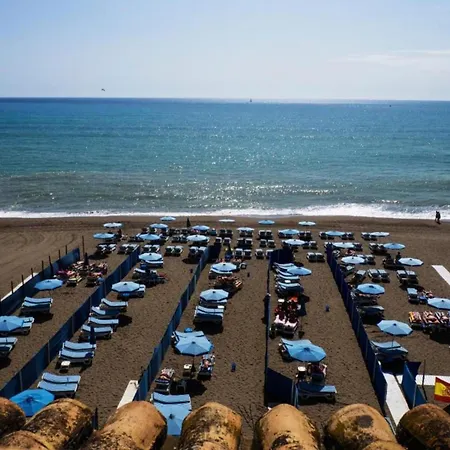 In Near Beaches شقة